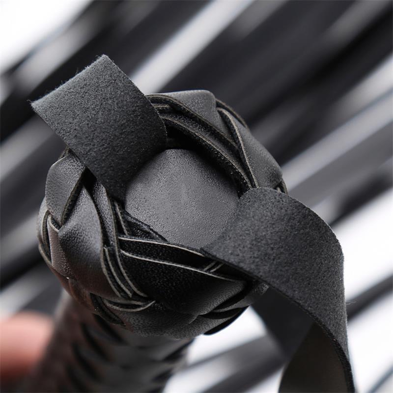 Barbed Flogger 50 cm Barbed Flogger 50 cm - immagine 6
