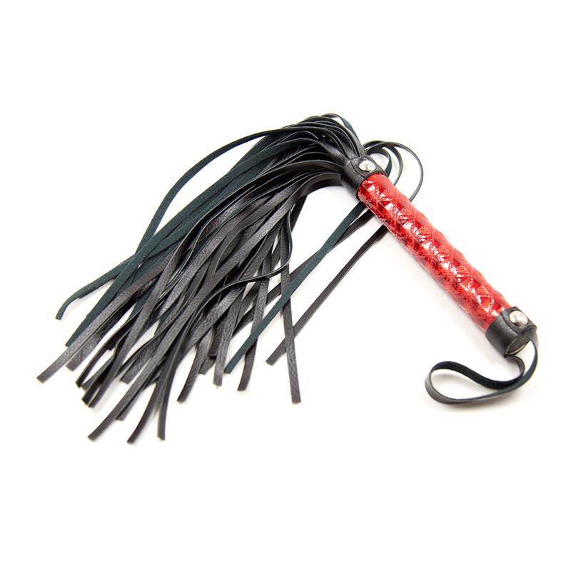 Flogger Diamond Pattern and Metal Hardware 39 cm Red Flogger Diamond Pattern and Metal Hardware 39 cm Red