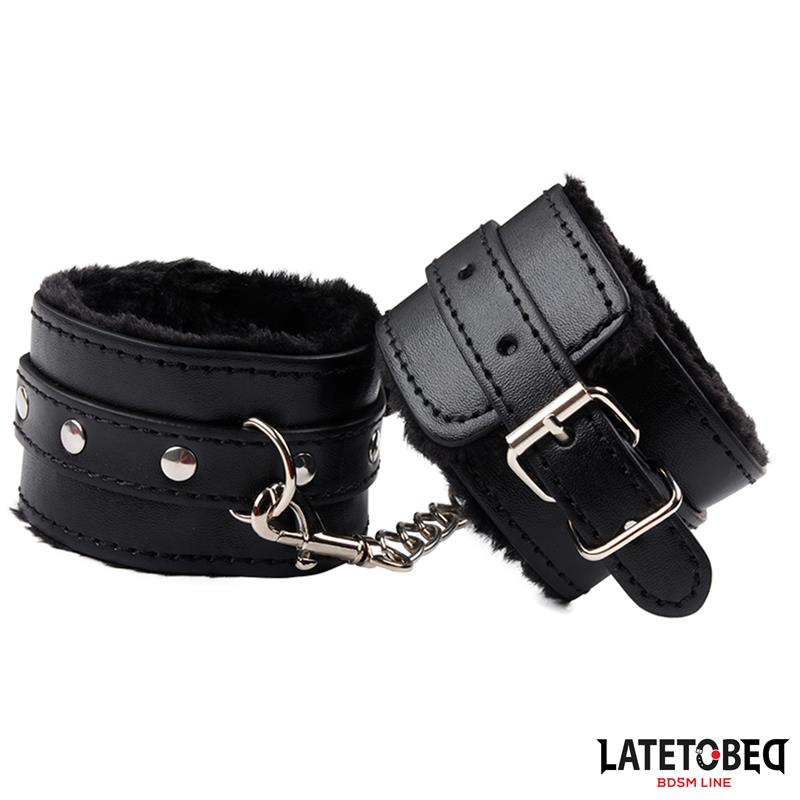 Furry Wrist Cuff Black Furry Wrist Cuff Black - immagine 2