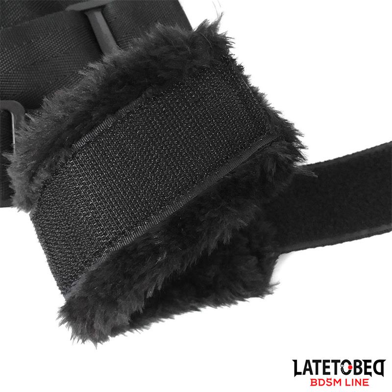 Cinghie di fissaggio regolabili per letto lungo in velluto per bondage Cinghie di fissaggio regolabili per letto lungo in velluto per bondage - immagine 5